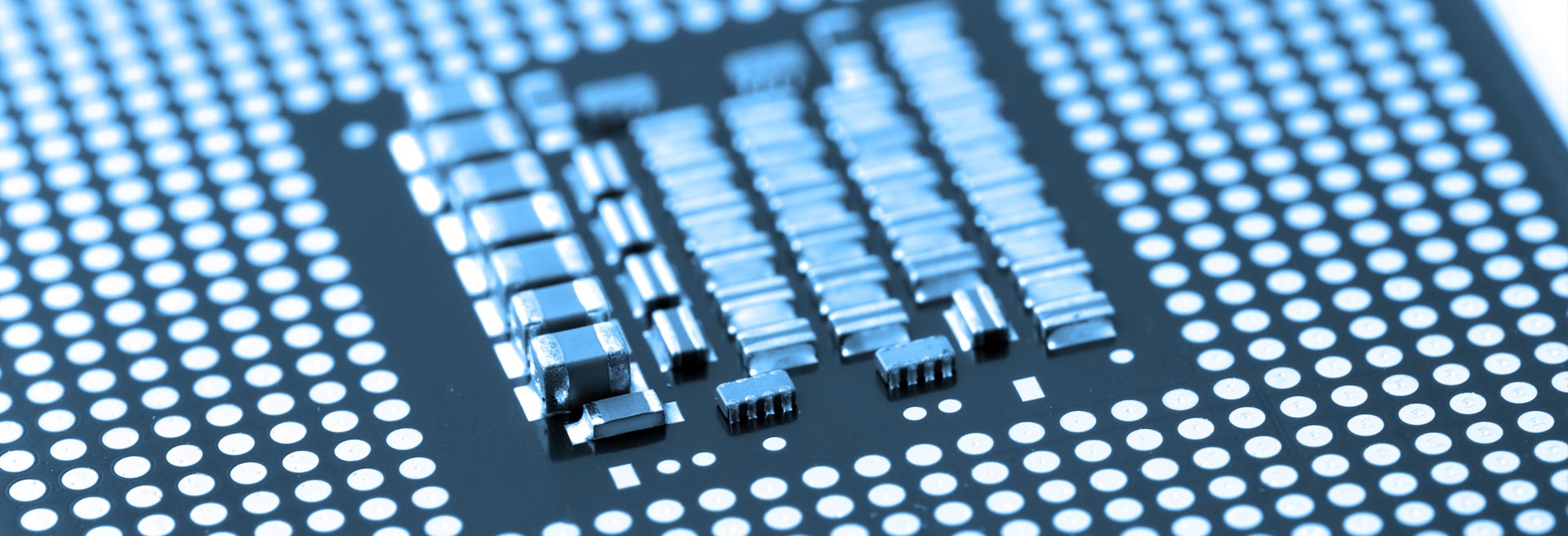 Direct-to-Chip-Kühlsysteme-1920x656-1 Eine Kühlmittelverteilungseinheit im Rack